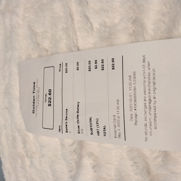 Authentic Ladies FENDI watch with box - Picture 9 of 9